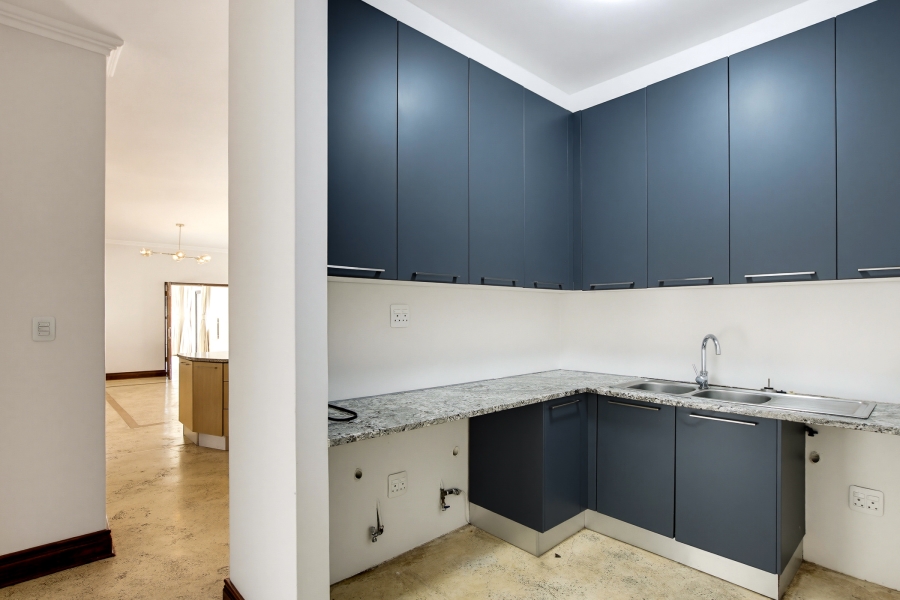 4 Bedroom Property for Sale in Croydon Vineyard Estate Western Cape